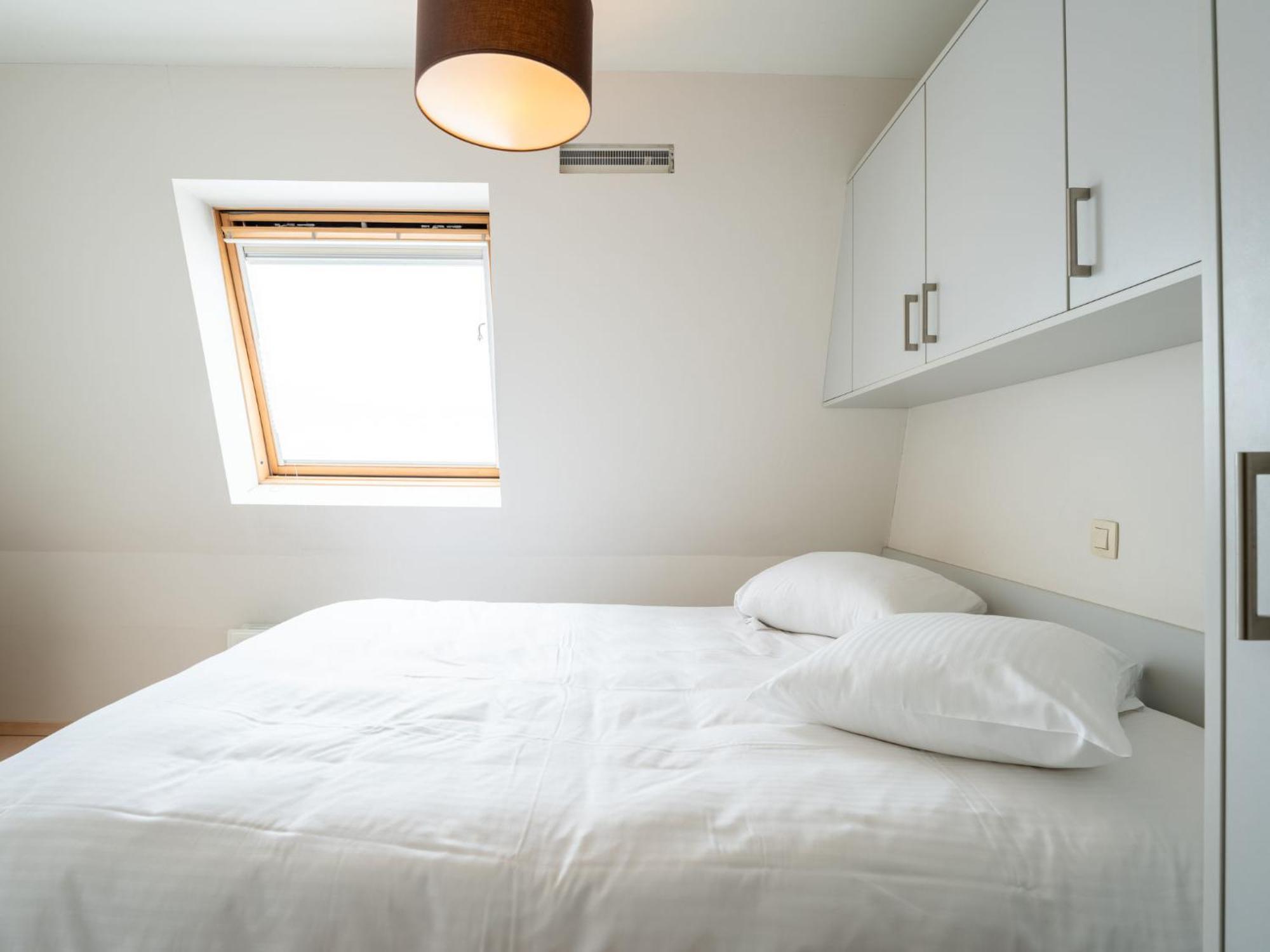 Bonito With Balcony & Harbour View By Interhome